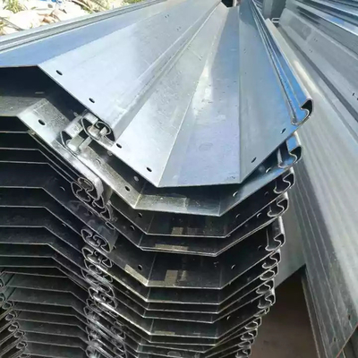 PE Film Greenhouse Metal Frame Parts Multi Span Greenhouse Rain Gutters With Lock Channel