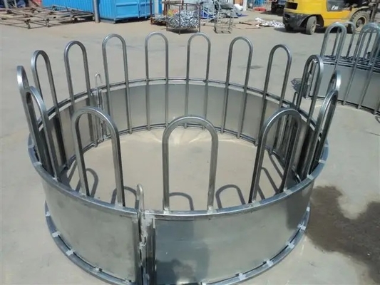 50*40*3mm Square Tube Cow Headlock 0.9m High ABS PP Steel For Horse Stable