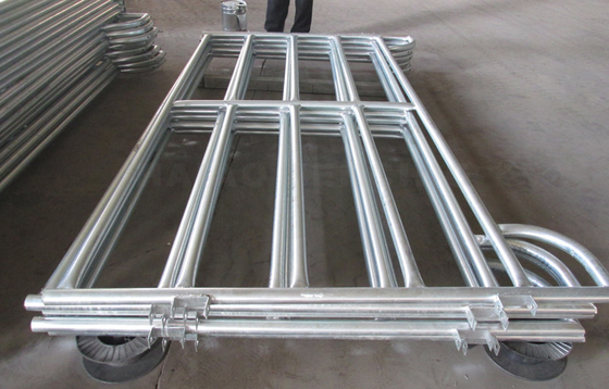 Race Bow Fence Panels Galvanized Portable Cattle Fence Panels Man Gate For Corral Farm Fence Yard